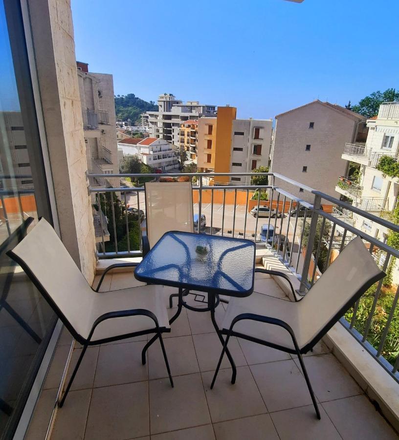 Apartment Dolce Petrovac Bagian luar foto