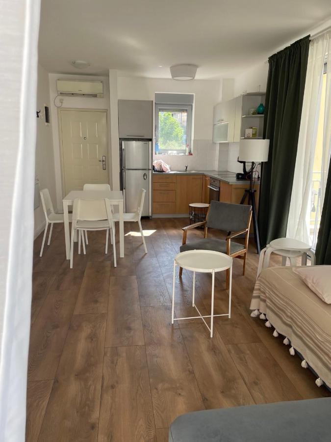 Apartment Dolce Petrovac Bagian luar foto