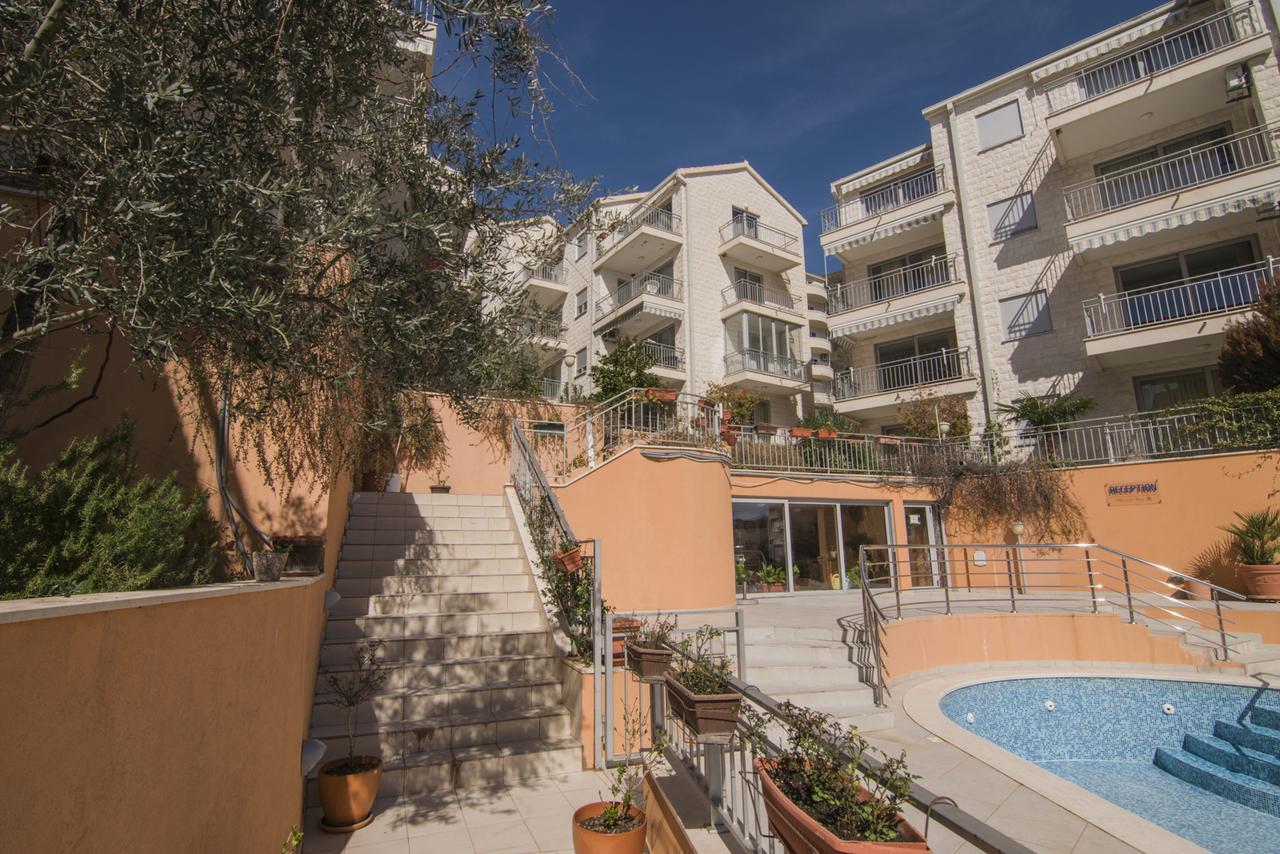 Apartment Dolce Petrovac Bagian luar foto